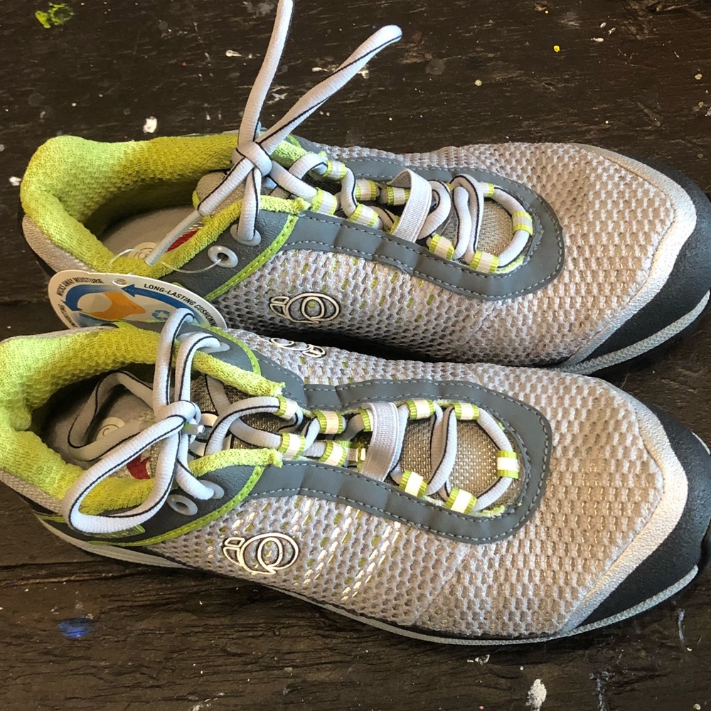 Pearl iZUMi Women's X-Alp Seek Cycling Shoe